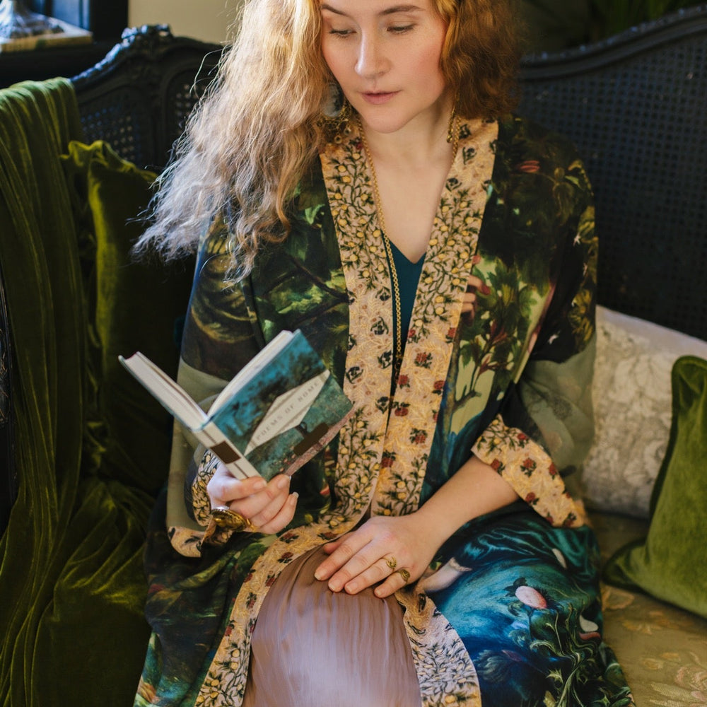 
                  
                    Romantic Bella Notte opera duster featuring Rossetti’s muse, a 16th-century rabbit, moonlit landscapes, and floral trim by William Morris – Market of Stars.
                  
                
