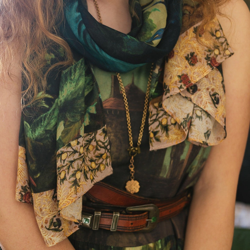 
                  
                    Vintage-inspired Bella Notte scarf featuring romantic artwork by Rossetti and Hoffman, trimmed with floral details by William Morris – Market of Stars.
                  
                