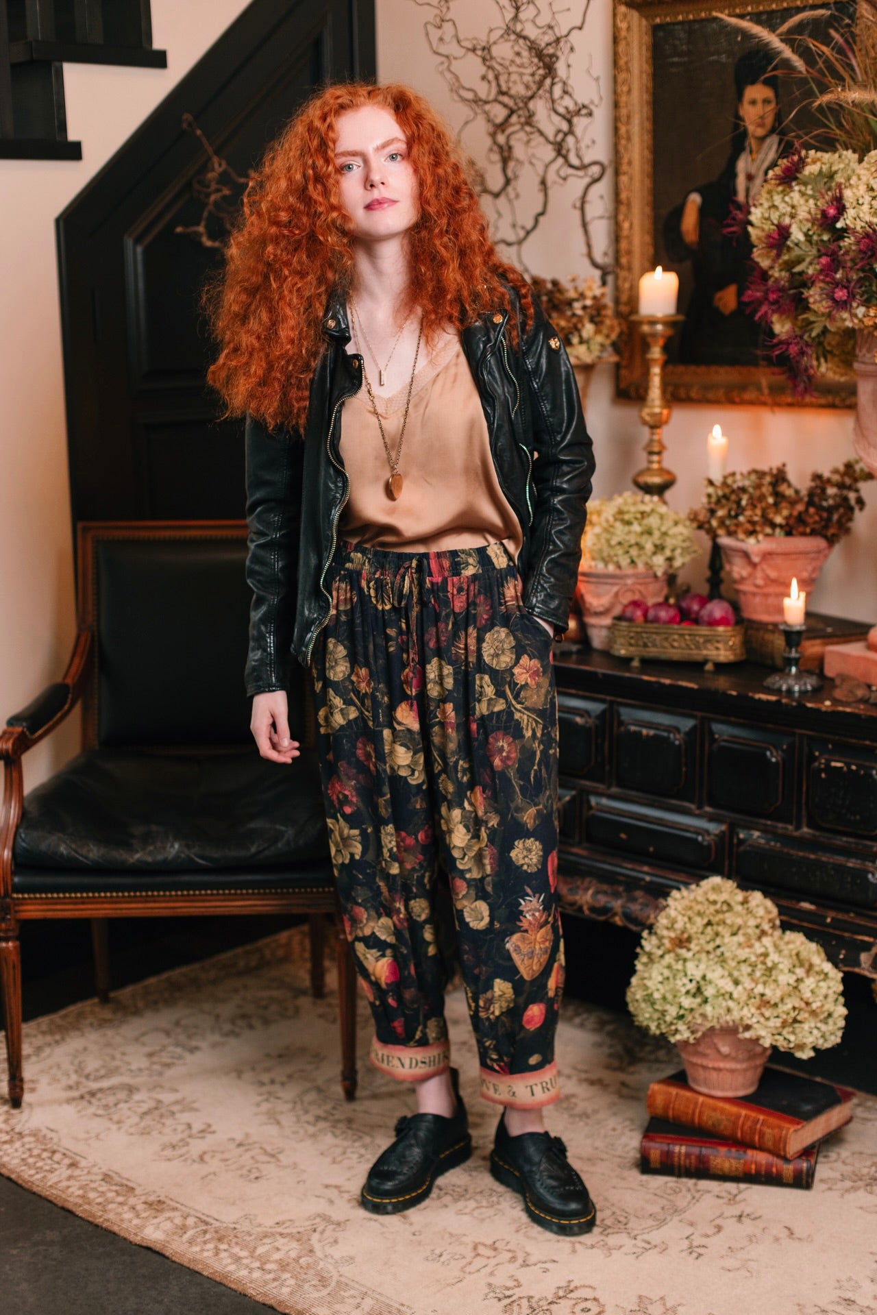 Model wearing a lightweight drapey viscose crepe pant that moves like poetry in motion. Relaxed, romantic and ready for adventure - Market of Stars