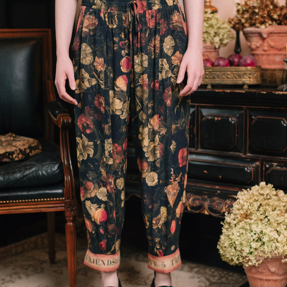 
                  
                    Model wearing a lightweight drapey viscose crepe pant that moves like poetry in motion. Relaxed, romantic and ready for adventure - Market of Stars
                  
                