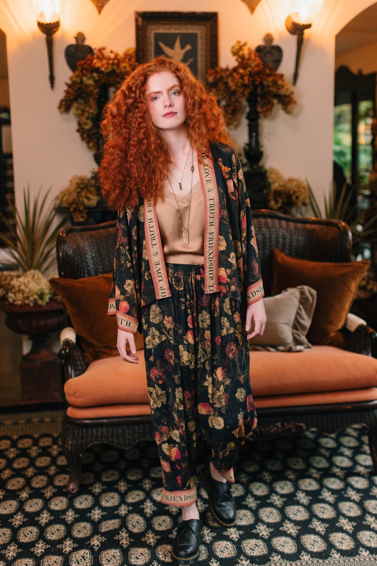 Model wearing a lightweight drapey viscose crepe pant that moves like poetry in motion. Relaxed, romantic and ready for adventure - Market of Stars