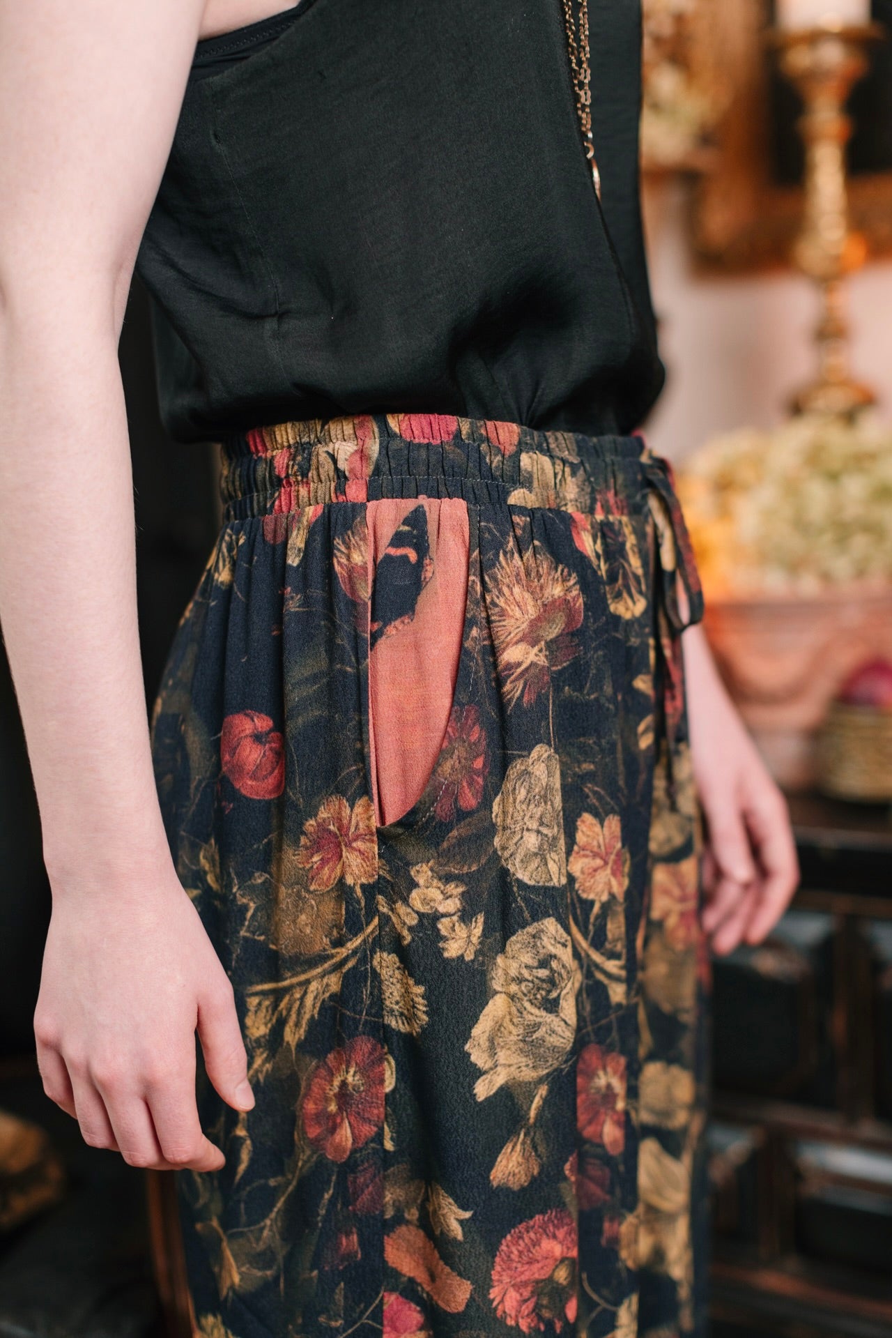 Model wearing a lightweight drapey viscose crepe pant that moves like poetry in motion. Relaxed, romantic and ready for adventure - Market of Stars