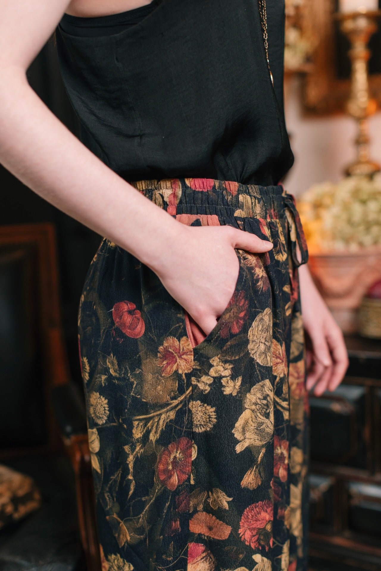 Model wearing a lightweight drapey viscose crepe pant that moves like poetry in motion. Relaxed, romantic and ready for adventure - Market of Stars